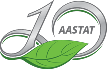 Natural Pharmaceuticals ProMan® Plus logo, mis kujutab hõbedast numbrit „10“ koos rohelise lehega selle põhjas ja sõnadega „AASTAT“, mis sümboliseerib 10 aastat eksisteerimist või tegevust.